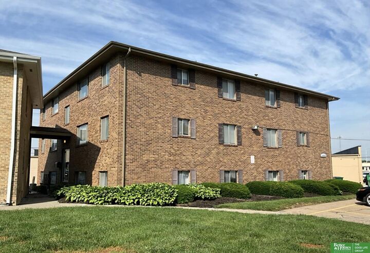 Property Photo: 3468 S 82nd Street NE 68124