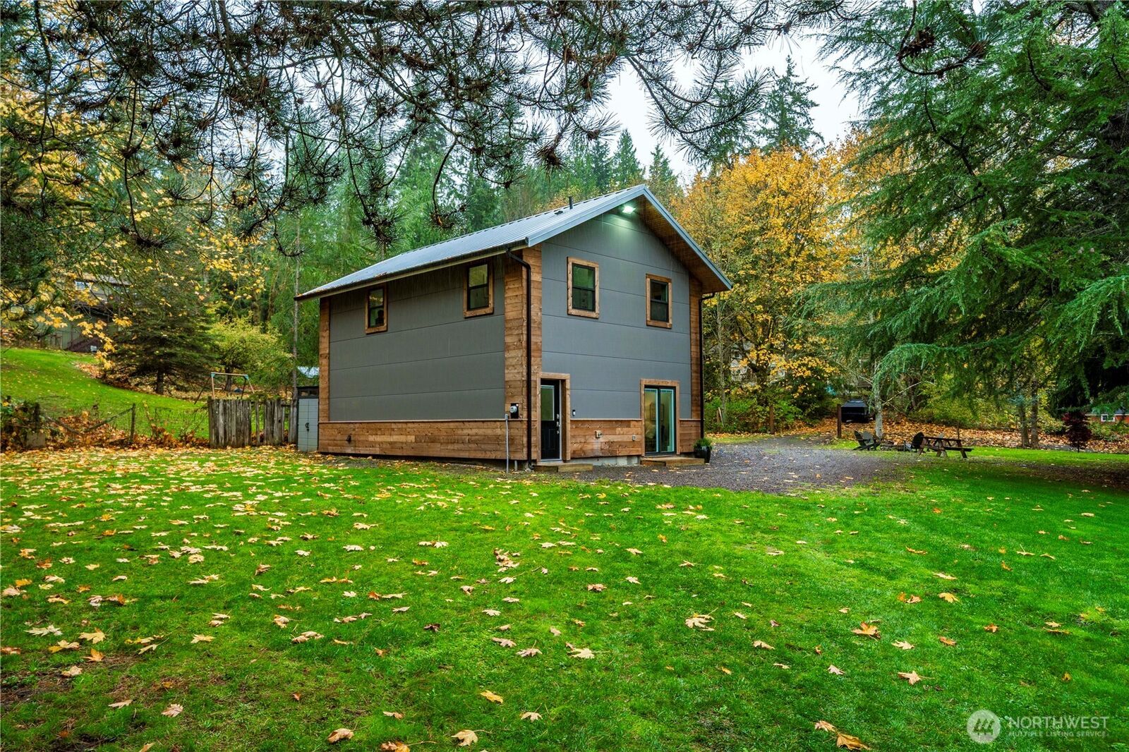 Property Photo:  5230  336th Avenue SE  WA 98025 