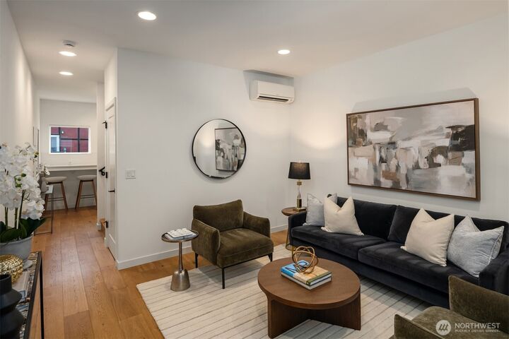 Property Photo: 9553 Ashworth Avenue N B WA 98103