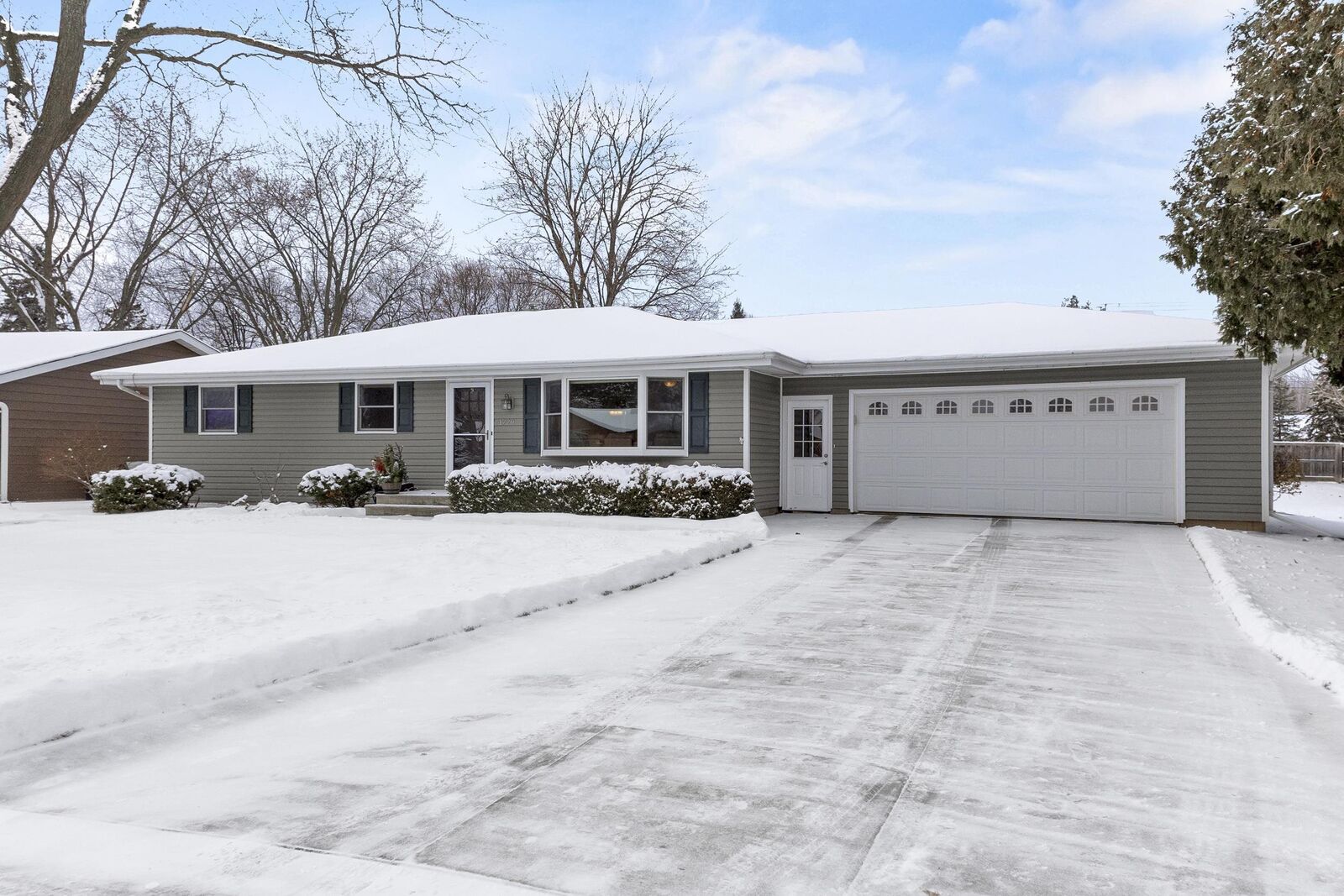 Property Photo: 1729 N Blossom Drive WI 54914