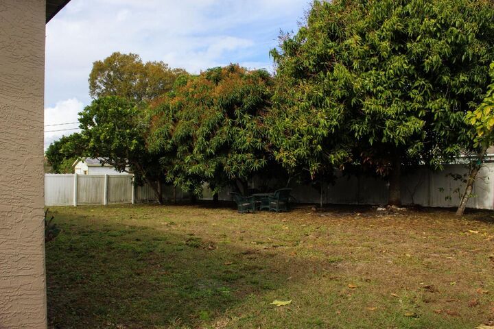 Property Photo:  331 SE Husted Terrace  FL 34983 