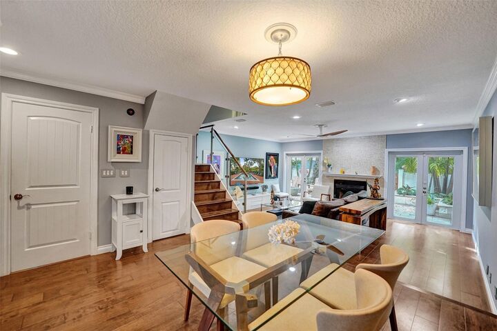 Property Photo:  810 SE 2nd Street F  FL 33301 