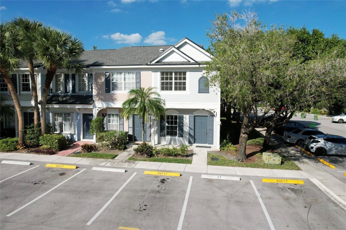 Property Photo: 5503 Pageant Place 22 FL 33063