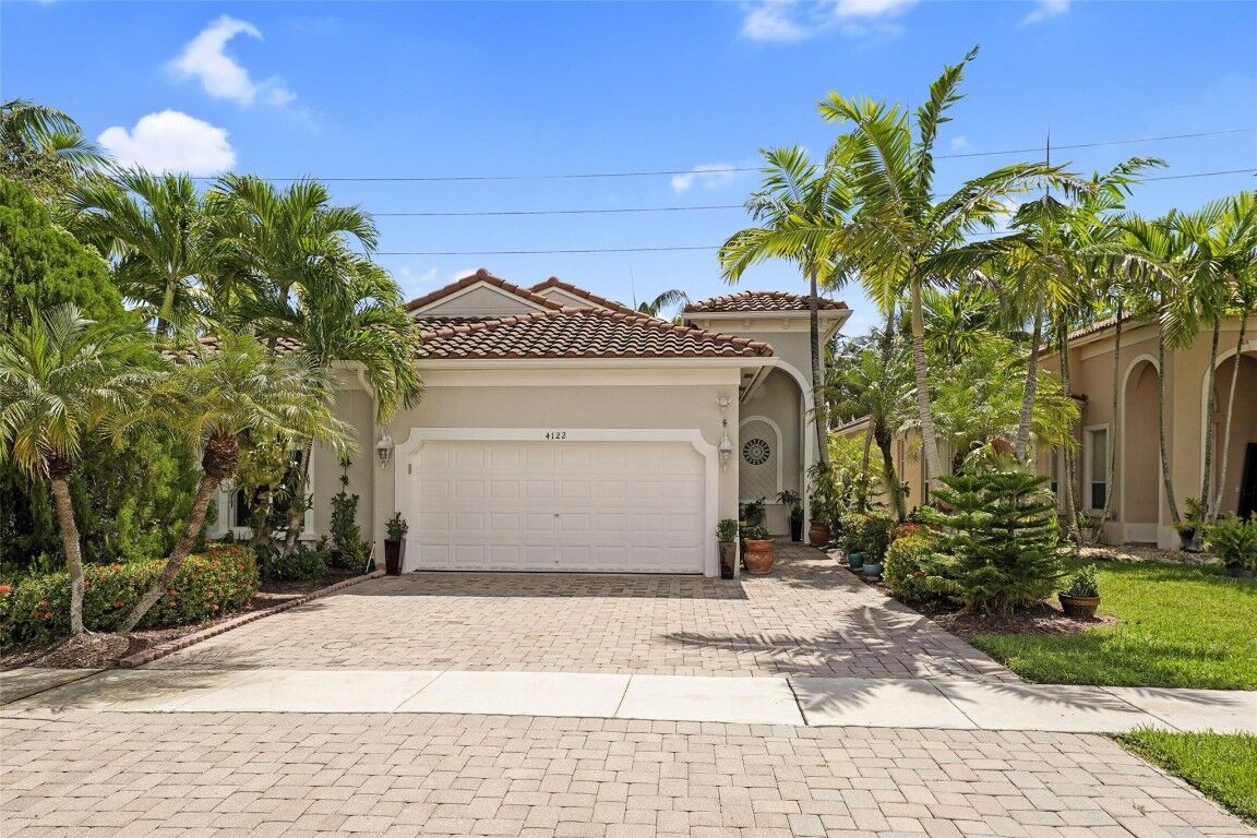 Property Photo:  4122 NE 22nd Street  FL 33033 