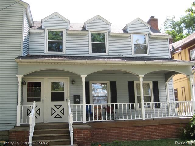 Property Photo:  920 N Capitol Avenue  MI 48906 