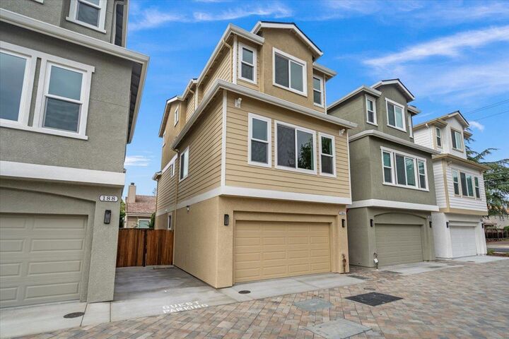 Property Photo:  186 Rincon Avenue  CA 95008 