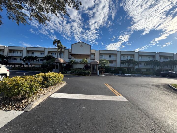 Property Photo:  7120 S Devon Dr 110  FL 33321 