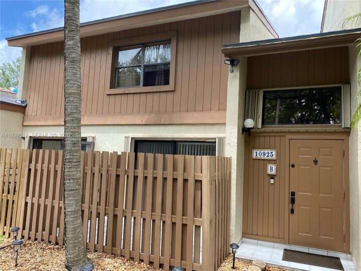 Property Photo:  10925 SW 113th Pl 72B  FL 33176 