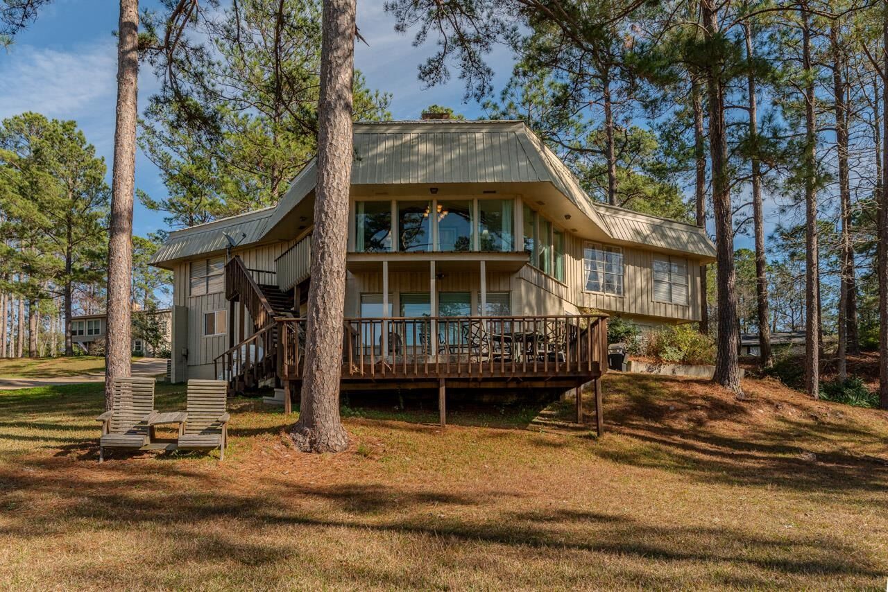 Property Photo:  893 Lakeshore Dr.  TX 75931 