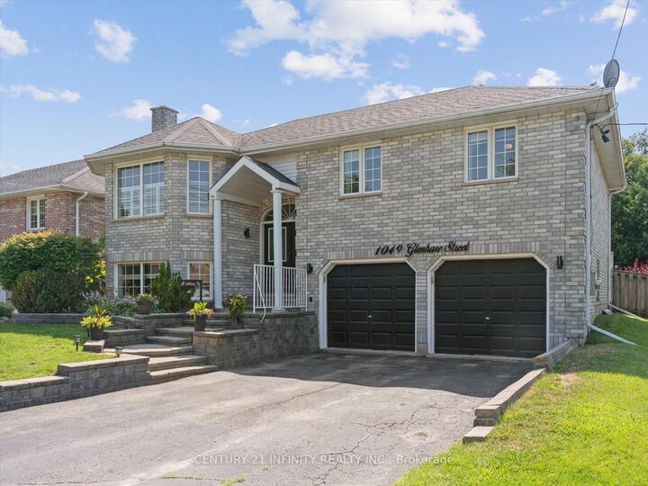 Property Photo:  1049 Glenhare Street  ON K9A 5B8 