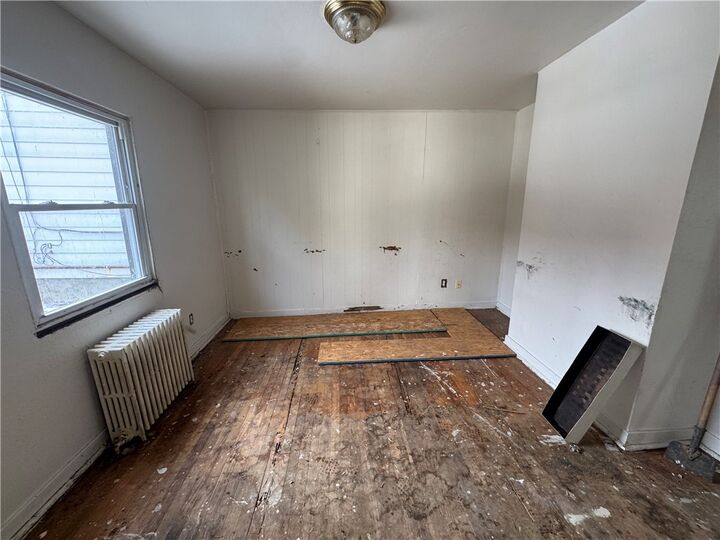 Property Photo:  203 E 17th Ave  PA 15120 