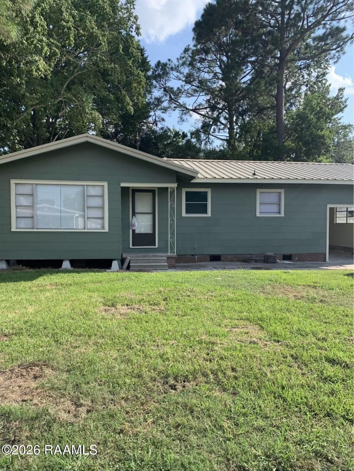 Property Photo:  610 San Jacinto Circle  LA 70563 