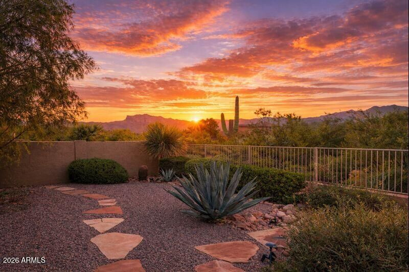 Property Photo:  5075 S Casa Prieto Drive  AZ 85118 