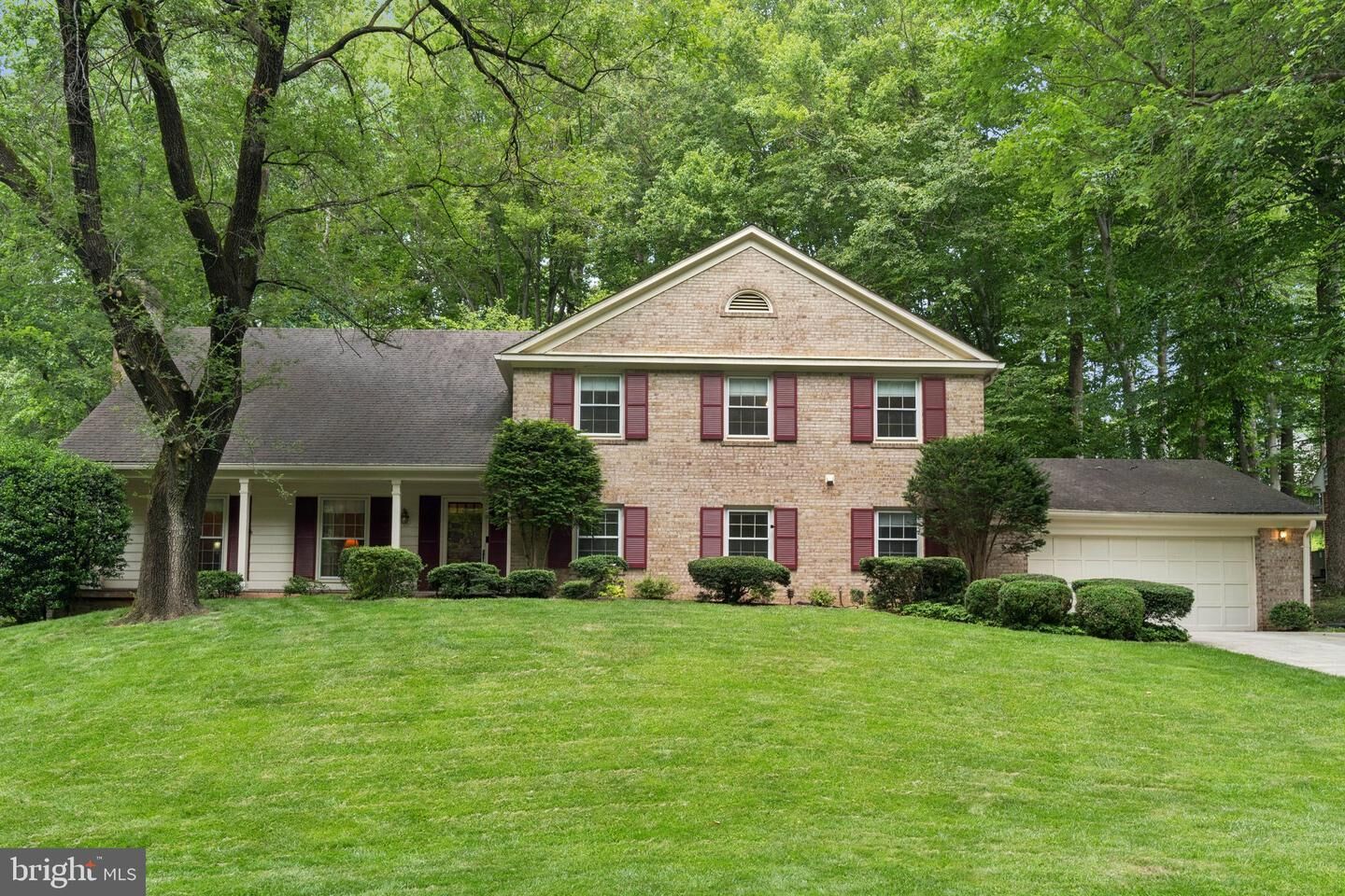 Property Photo:  7605 Hackamore Drive  MD 20854 