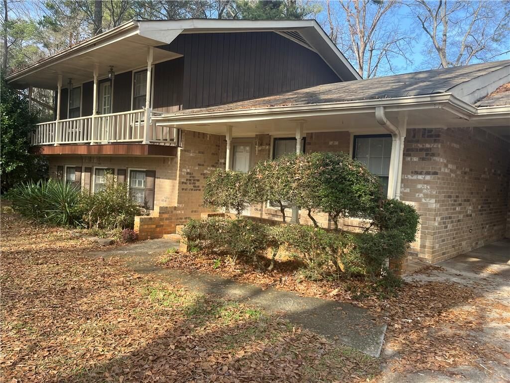 Property Photo:  1336 White Oak Street SE  GA 30013 