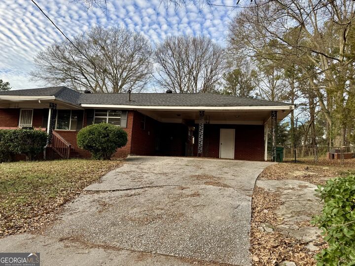 Property Photo:  556 Lamar Drive  GA 30297 