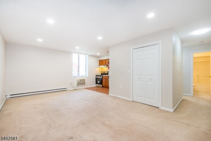 Property Photo:  520 Turnpike C220  NJ 07444 