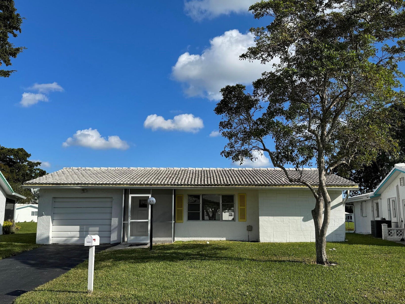 Property Photo:  1430 NW 85th Terrace  FL 33322 