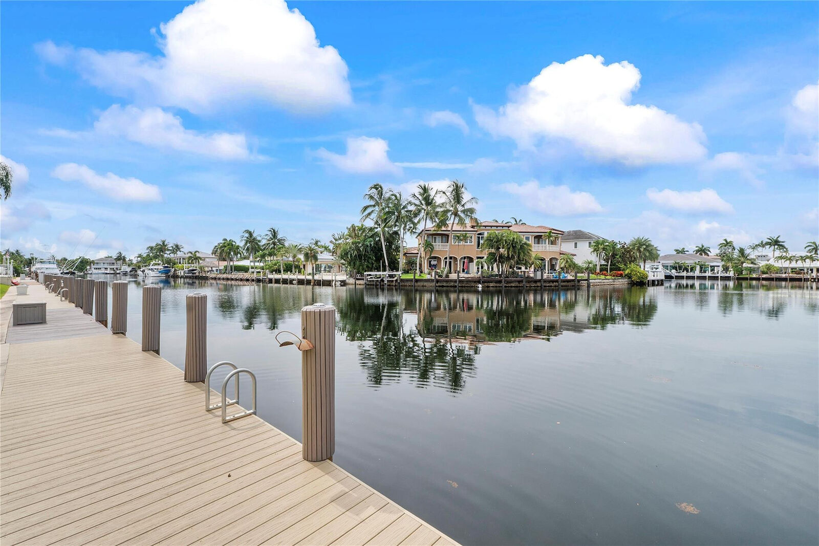 Property Photo:  2330 NE 36th Street 6  FL 33064 