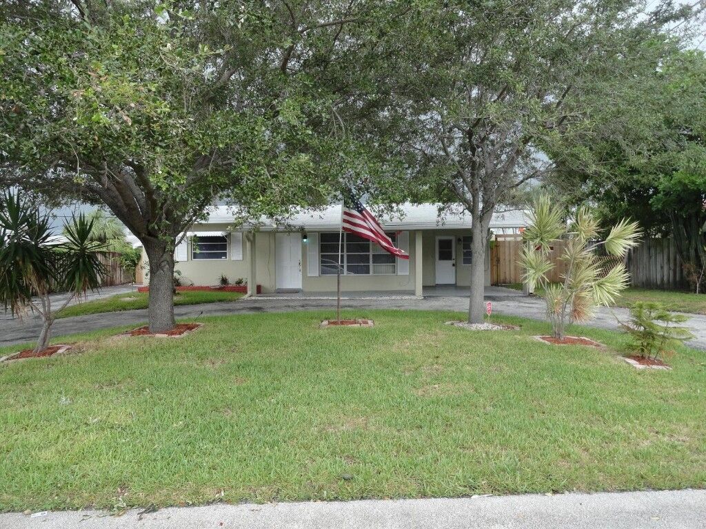 Property Photo:  2901 NE 8th Terrace  FL 33064 