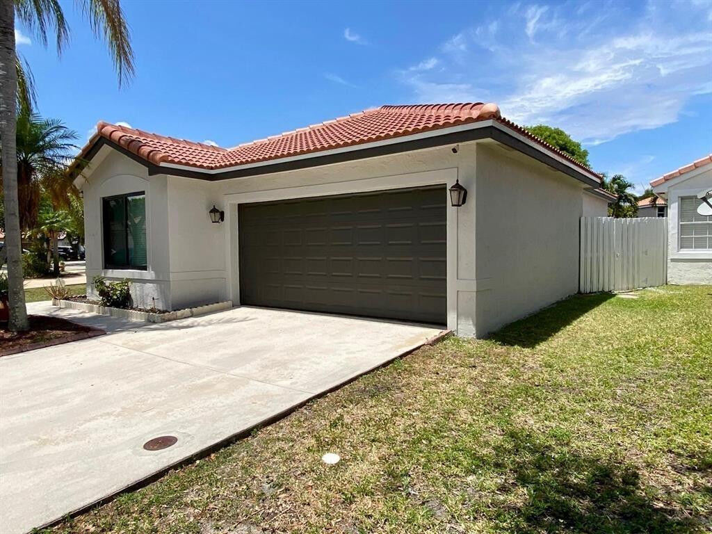 Property Photo:  17673 SW 19th Street  FL 33029 