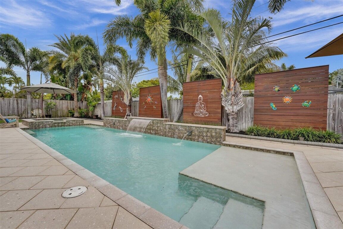 Property Photo:  2633 NE 10th Terrace  FL 33334 