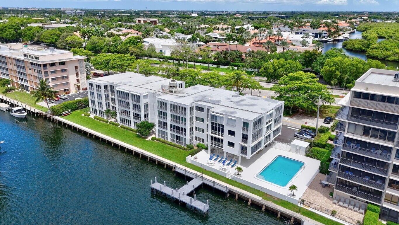 Property Photo:  850 NE Spanish River Boulevard 33  FL 33431 