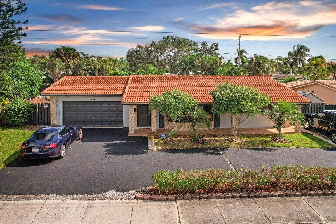 Property Photo:  5230 NE 18th Avenue  FL 33334 