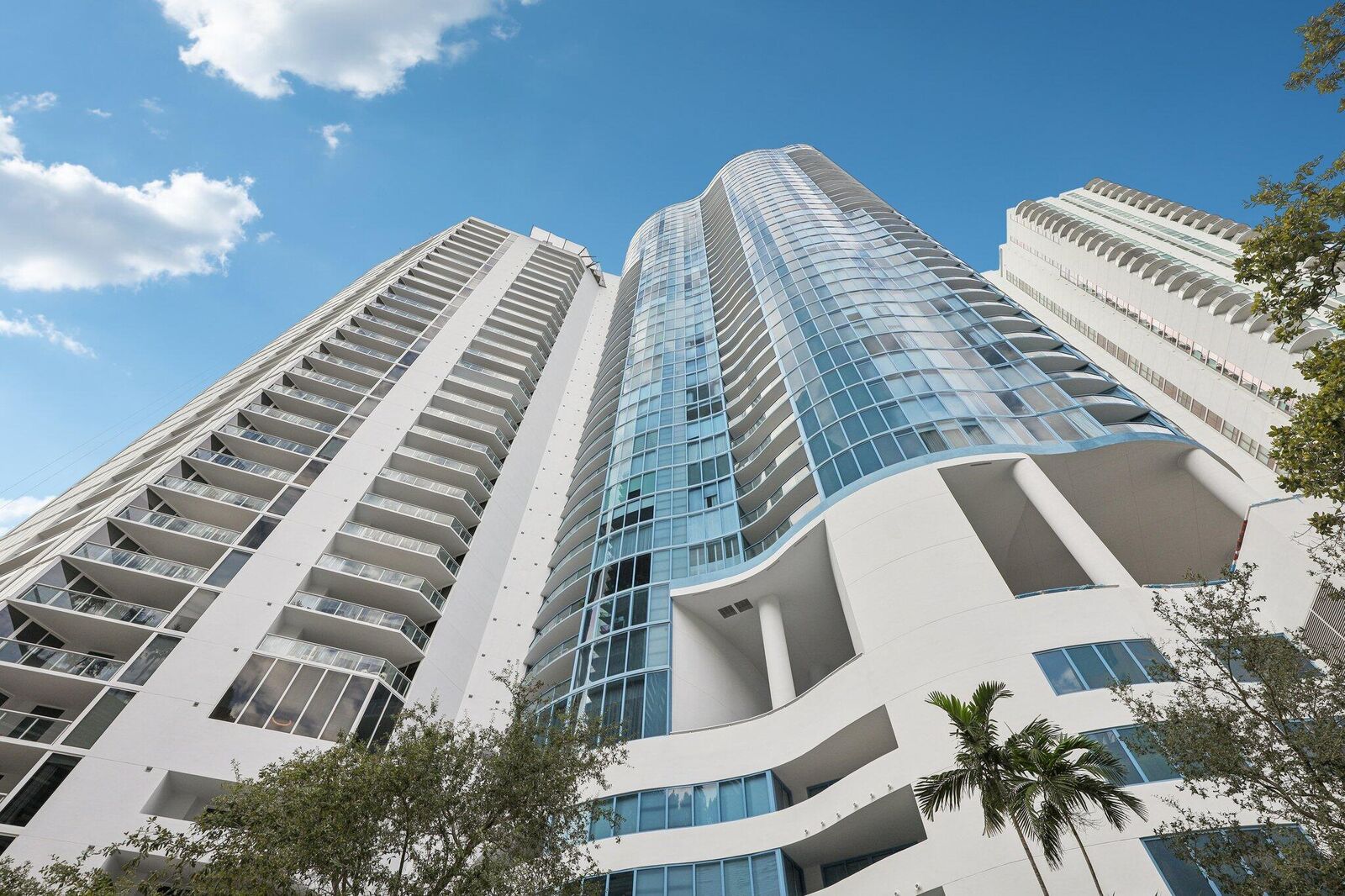 Property Photo:  333 Las Olas Way 1507  FL 33301 