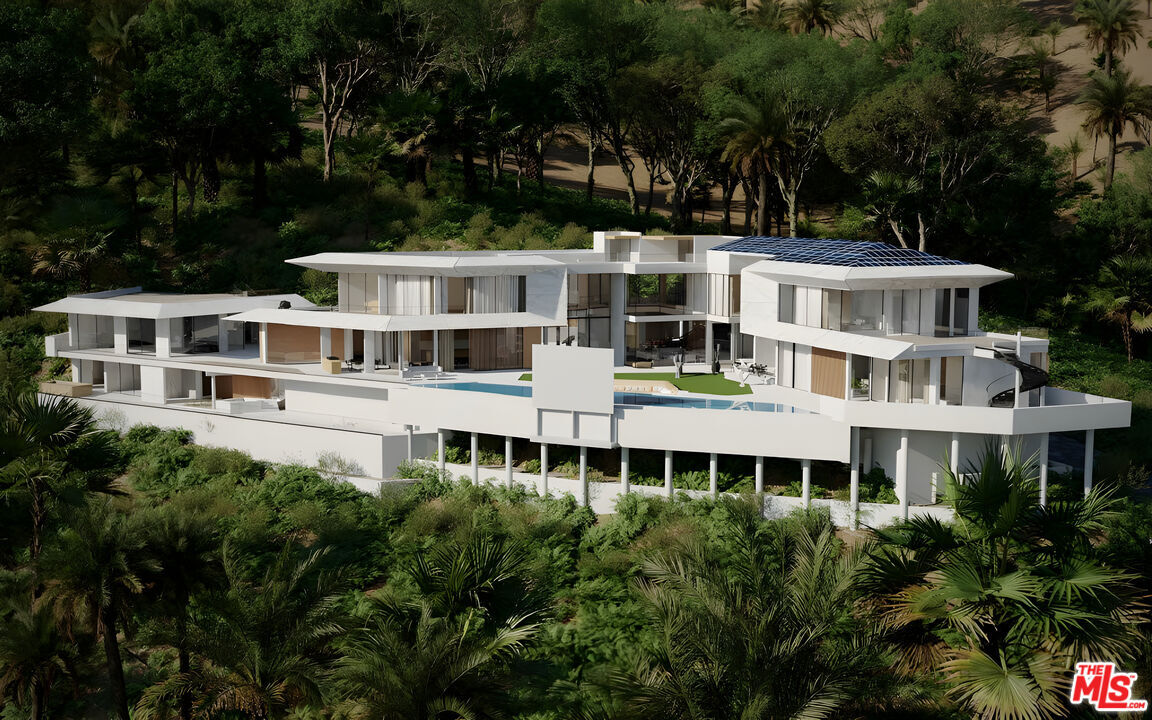 Property Photo: 1355 Beverly Estates Dr CA 90210