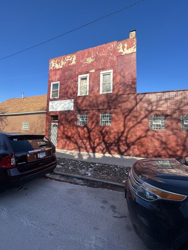 Property Photo:  1001 N Springfield Avenue  IL 60651 