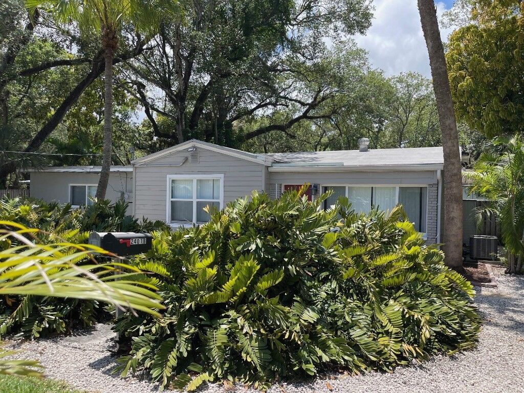 Property Photo:  2401 SW 15th Avenue  FL 33315 