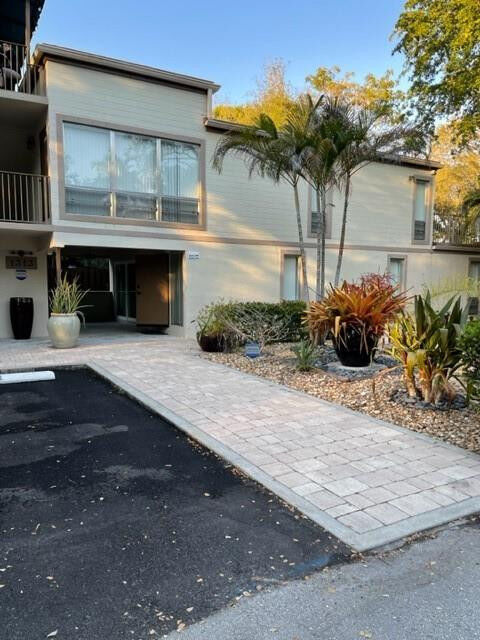 Property Photo:  1313 SW 8th Court 2  FL 33312 