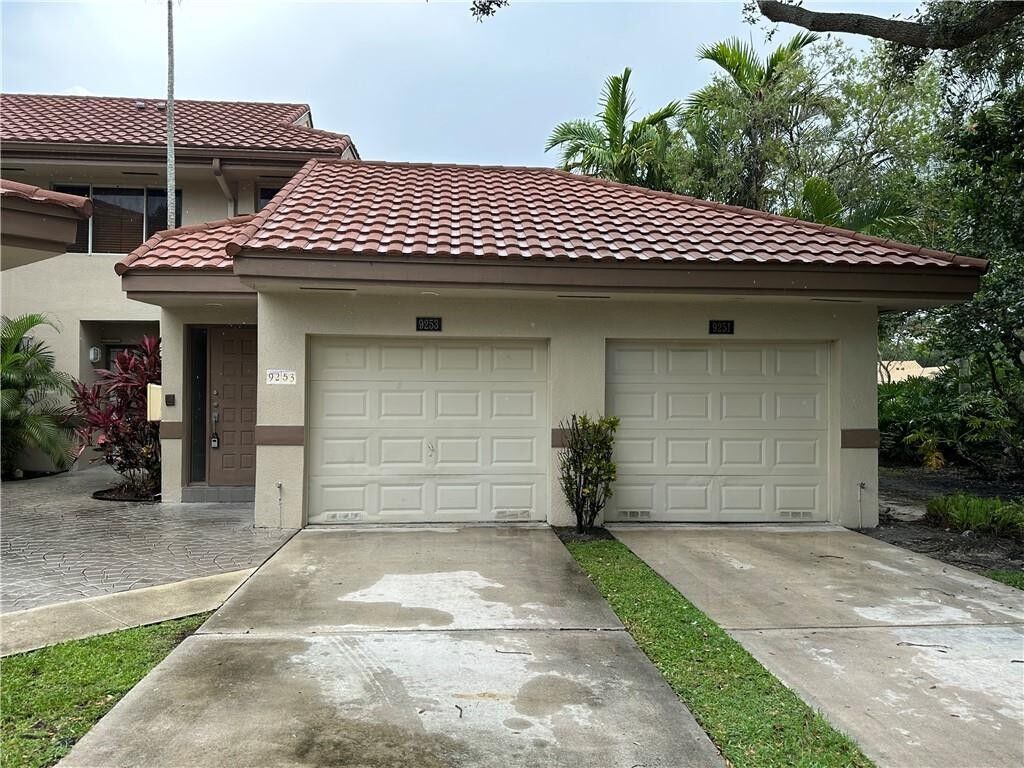 Property Photo:  9253 NW 9th Place 9253  FL 33324 