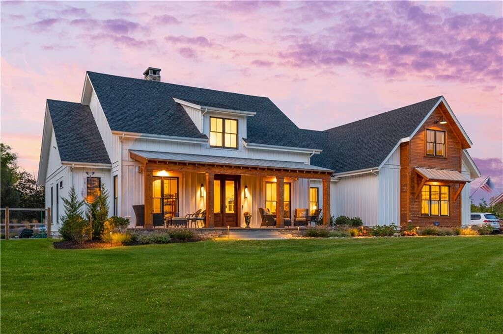 Property Photo:  12 Taylor Road  RI 02871 