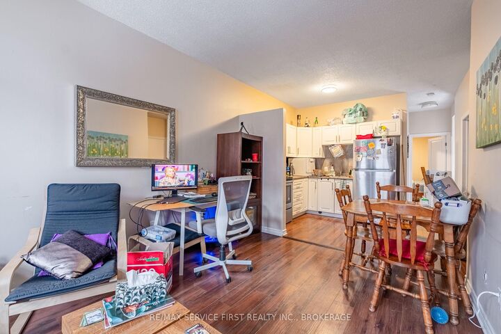 Property Photo: 240 Wellington Street ON K7K 2Y8