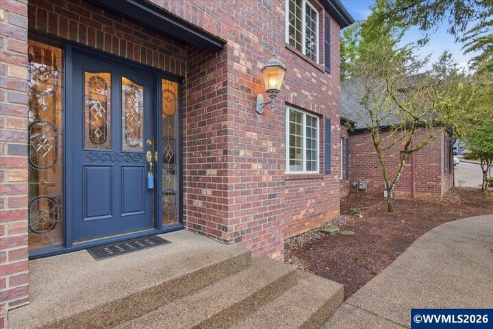 Property Photo: 2380 Heath St S OR 97302