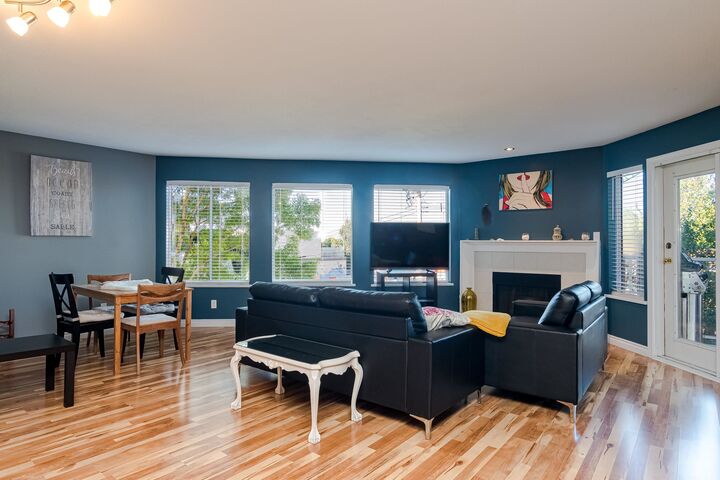 Property Photo:  1369 George Street 204  BC V4B 4A1 