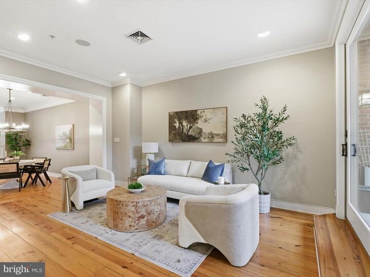 Property Photo:  121 E King Street 123  PA 17602 