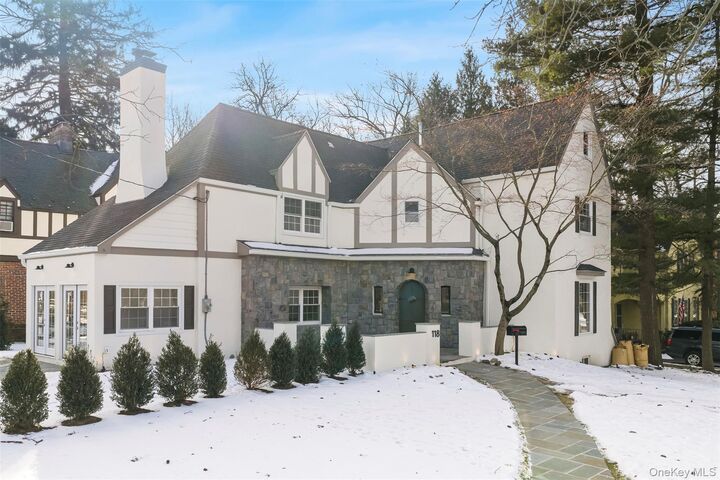 Property Photo: 118 Soundview Avenue NY 10606