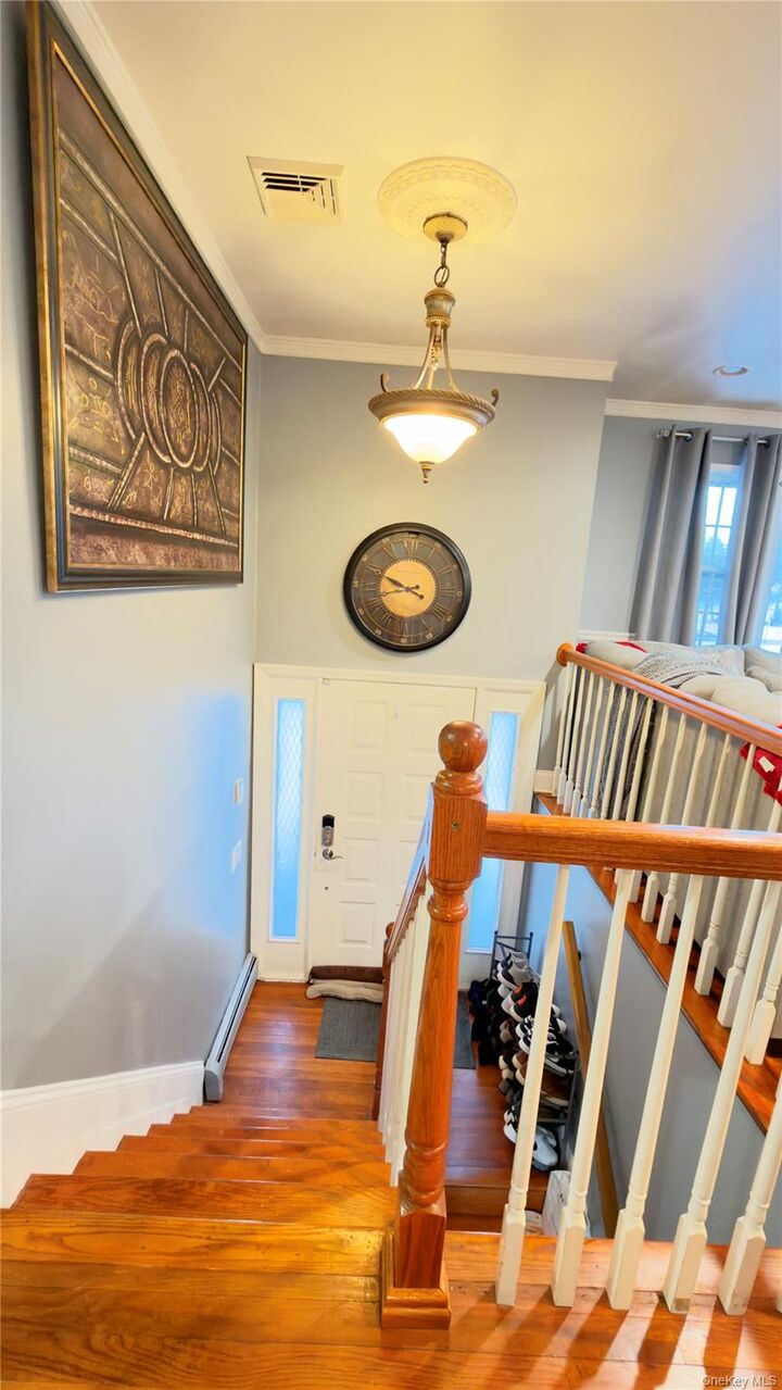Property Photo:  46 Moulton Circle  NY 10950 
