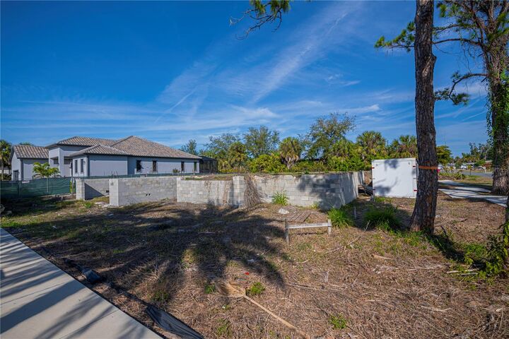 Property Photo:  4984 Topsail Drive  FL 34275 