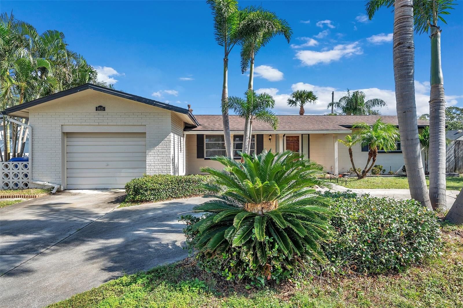 Property Photo: 2825 60th Street N FL 33710