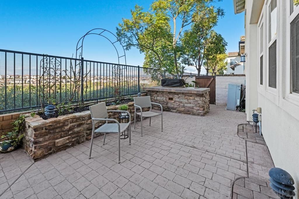 Property Photo:  6096 Blue Dawn Trail  CA 92130 