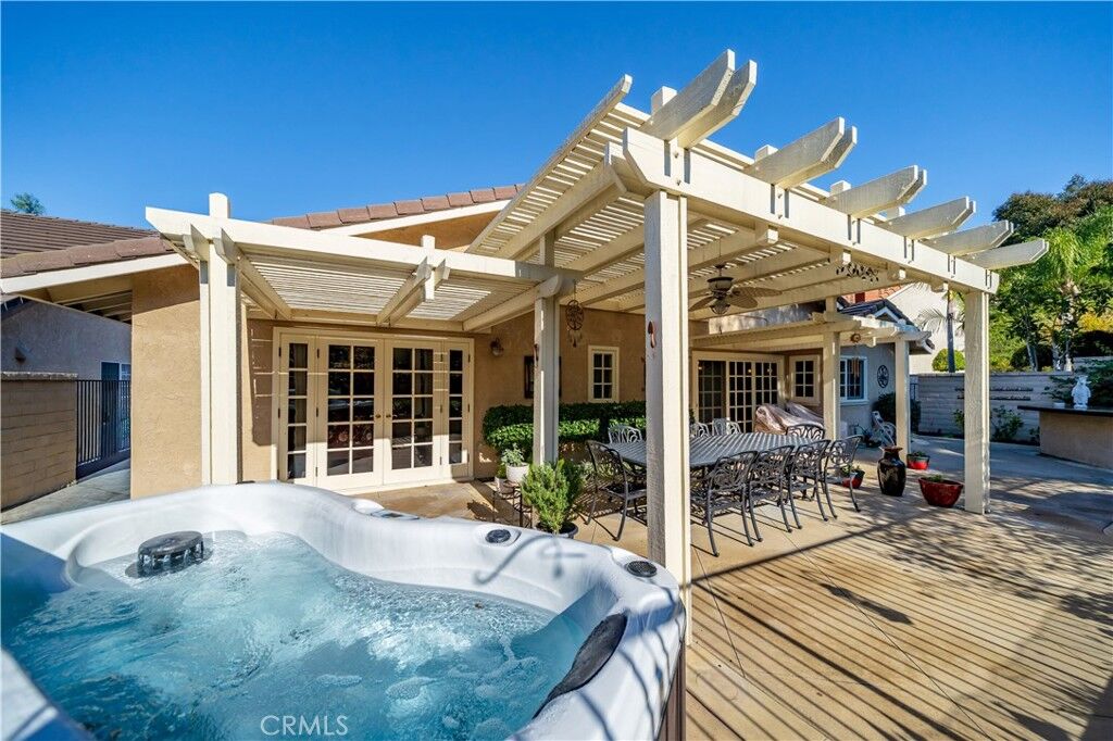 Property Photo:  6430 E Oakview Lane  CA 92807 