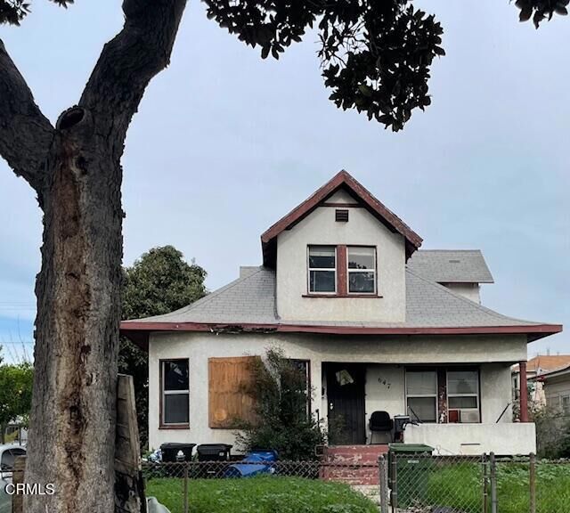 Property Photo:  647 E 50th Street  CA 90011 