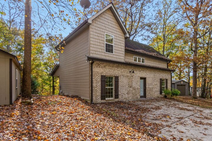 Property Photo:  251 Oak Dr  TN 37166 