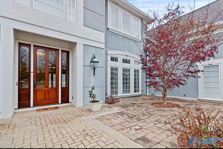 Property Photo: 2600 Applewood Circle SE AL 35603