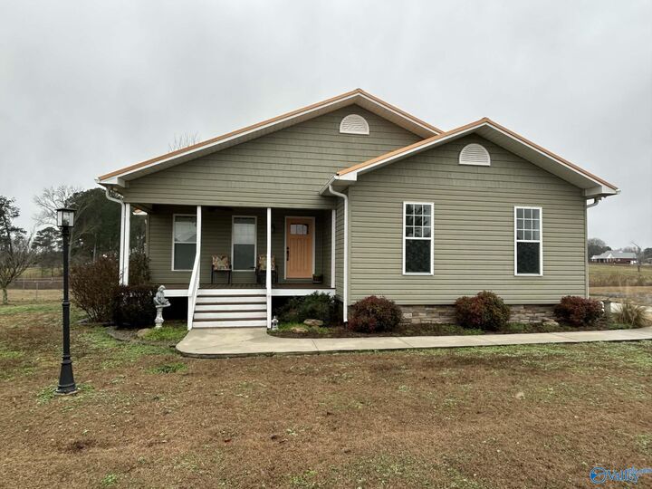 Property Photo:  1180 County Road 617  AL 35077 