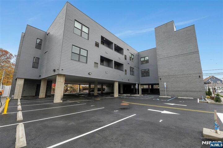 Property Photo:  255 Ridge Road 308  NJ 07071 